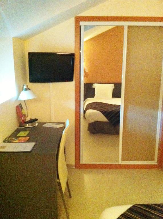 Fasthotel Le Rale Des Genets - Un Hotel Fh Collection Dun-sur-Meuse Номер фото
